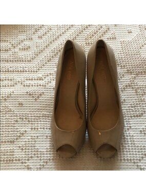 Nine West peep toe heel